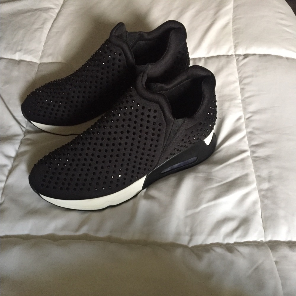 brand new fashionable shoes